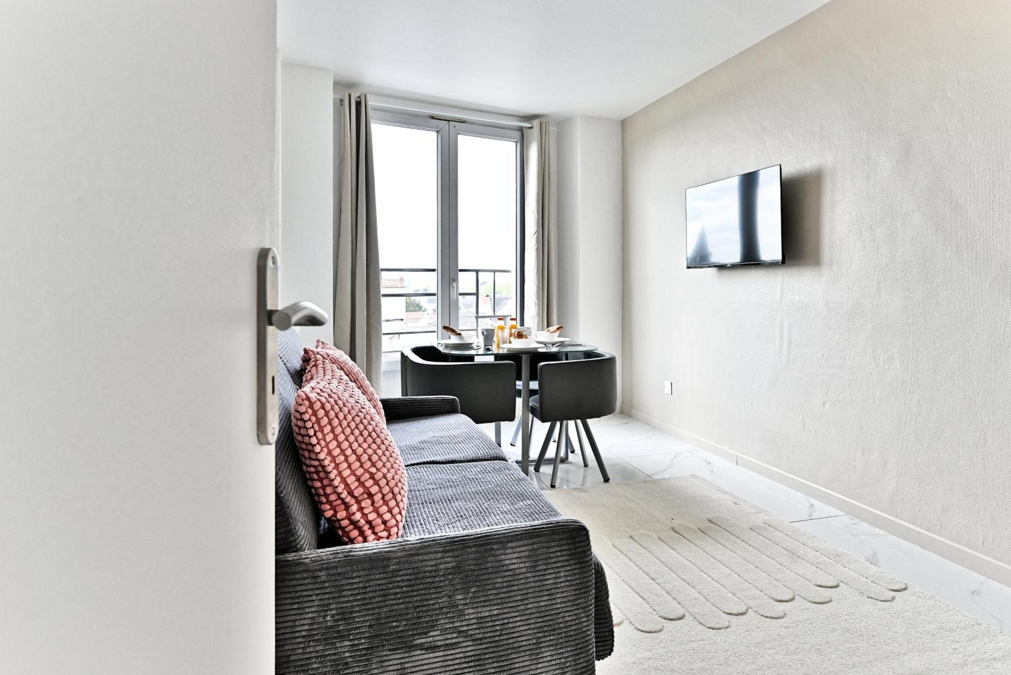 Appartement Paisible Et Moderne - Gagny Dış mekan fotoğraf