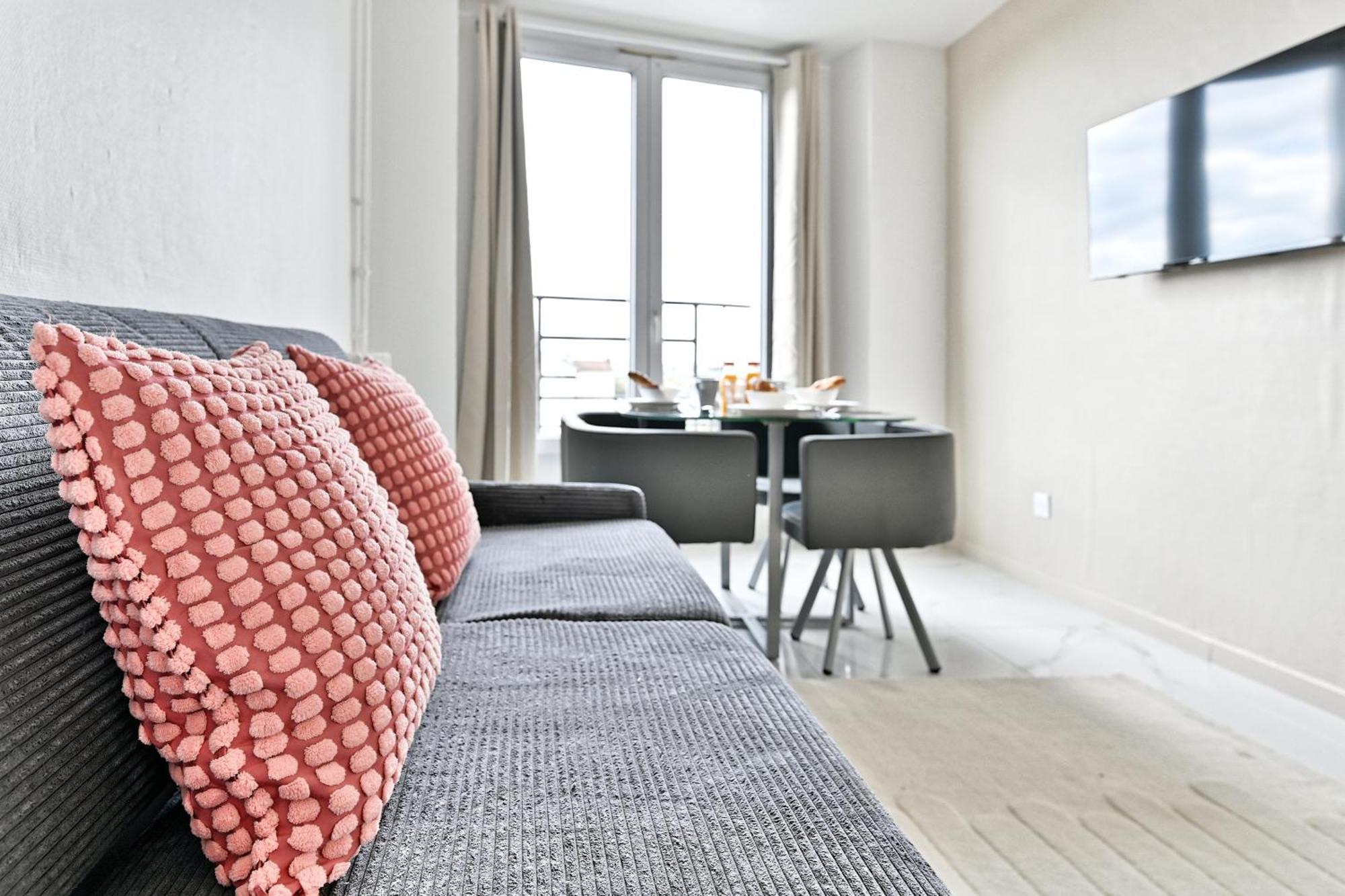 Appartement Paisible Et Moderne - Gagny Dış mekan fotoğraf